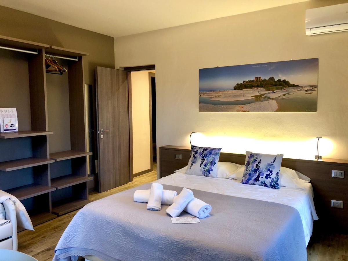 International Rooms & Apartments Sirmione Exterior foto