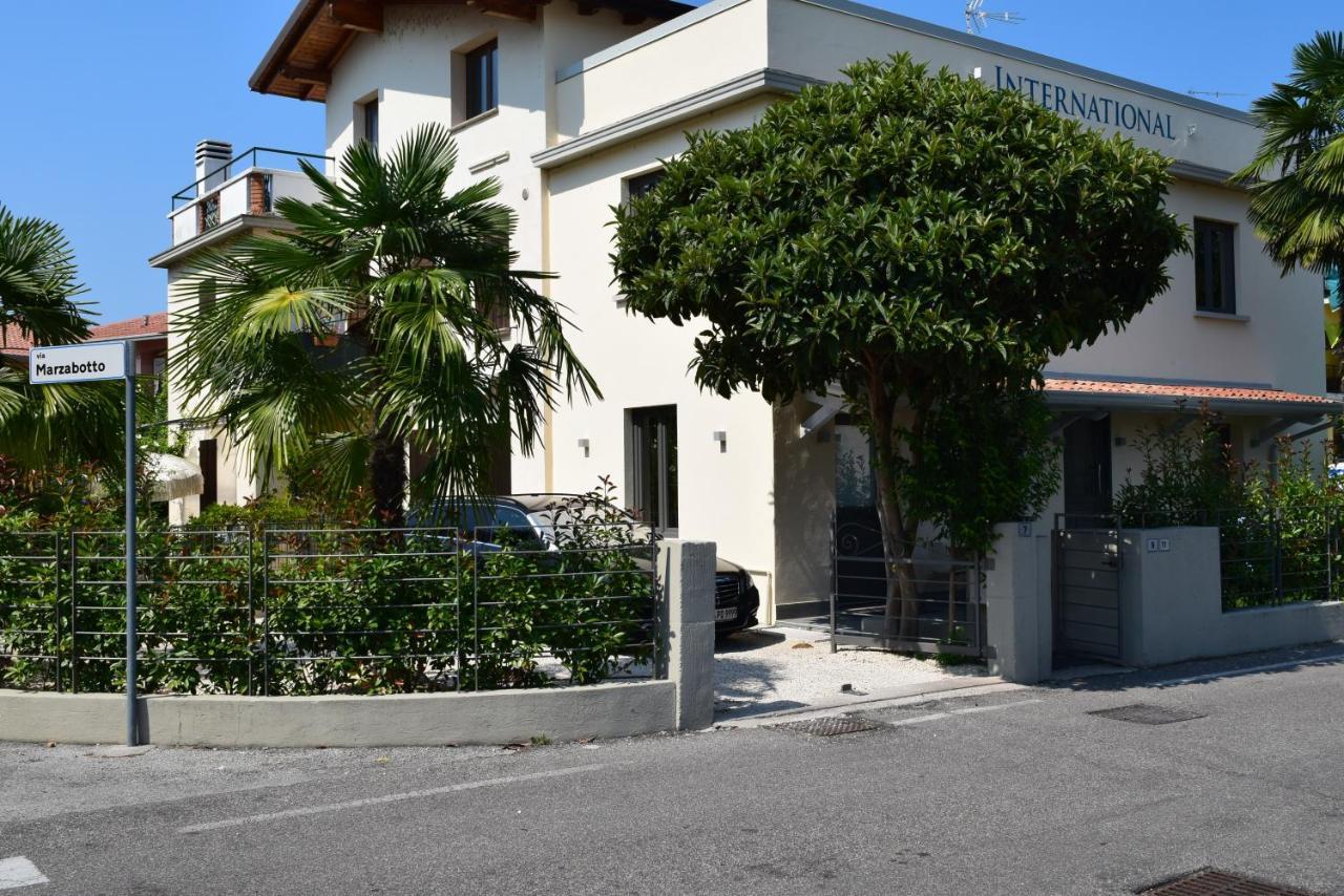 International Rooms & Apartments Sirmione Exterior foto
