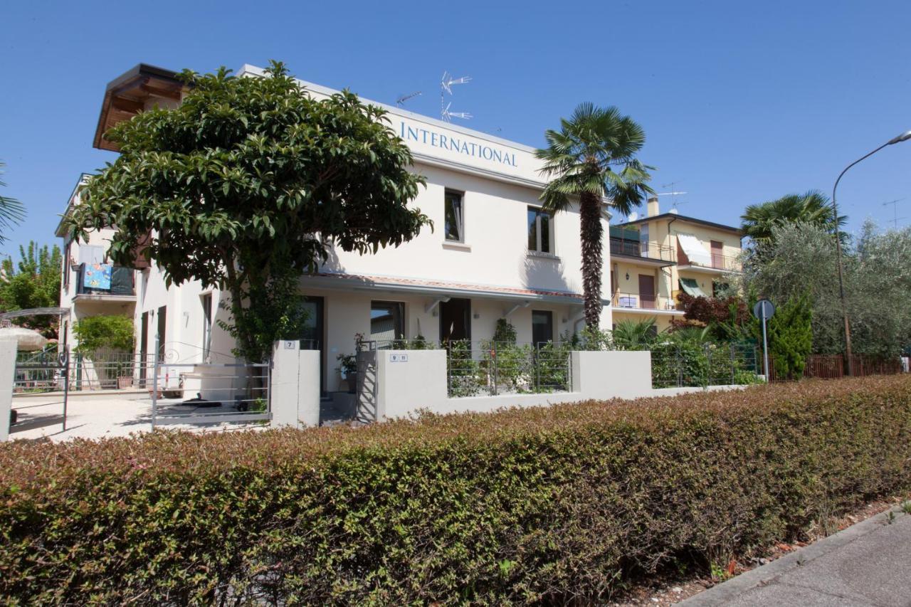 International Rooms & Apartments Sirmione Exterior foto