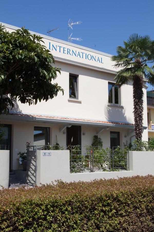 International Rooms & Apartments Sirmione Exterior foto