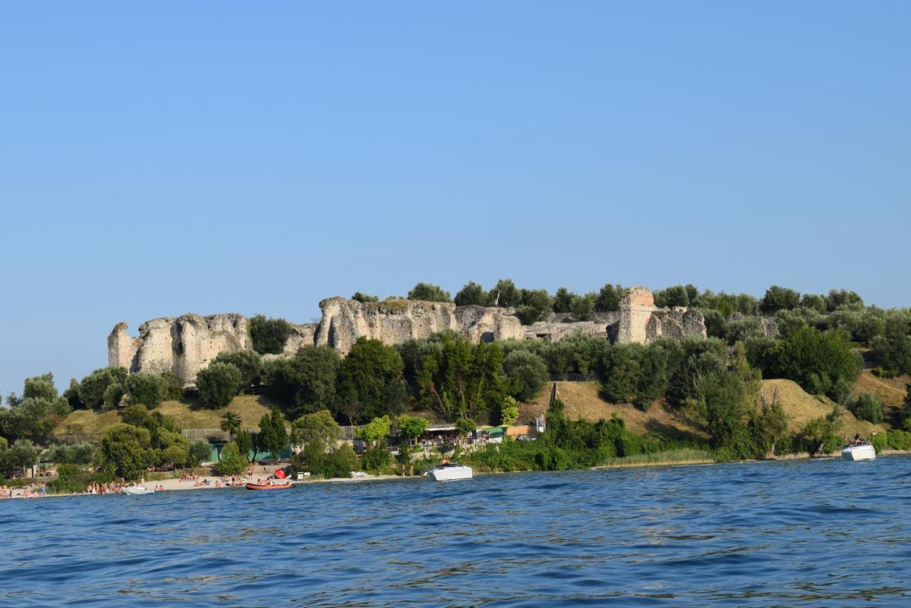 International Rooms & Apartments Sirmione Exterior foto