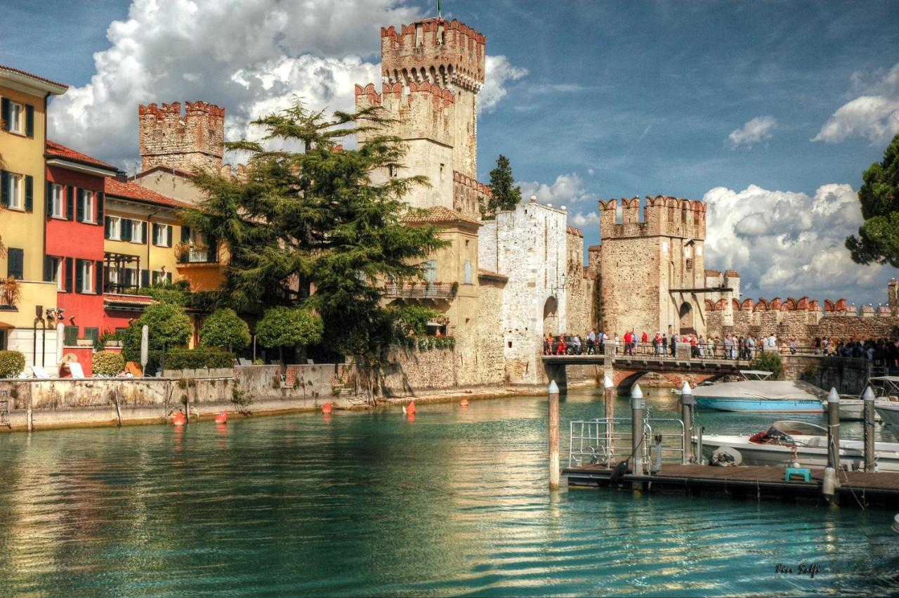 International Rooms & Apartments Sirmione Exterior foto