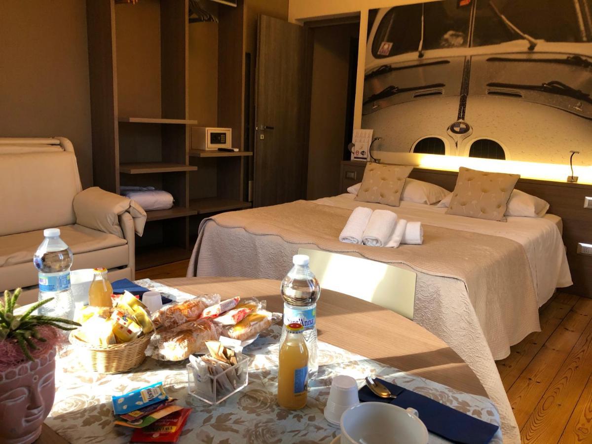 International Rooms & Apartments Sirmione Exterior foto
